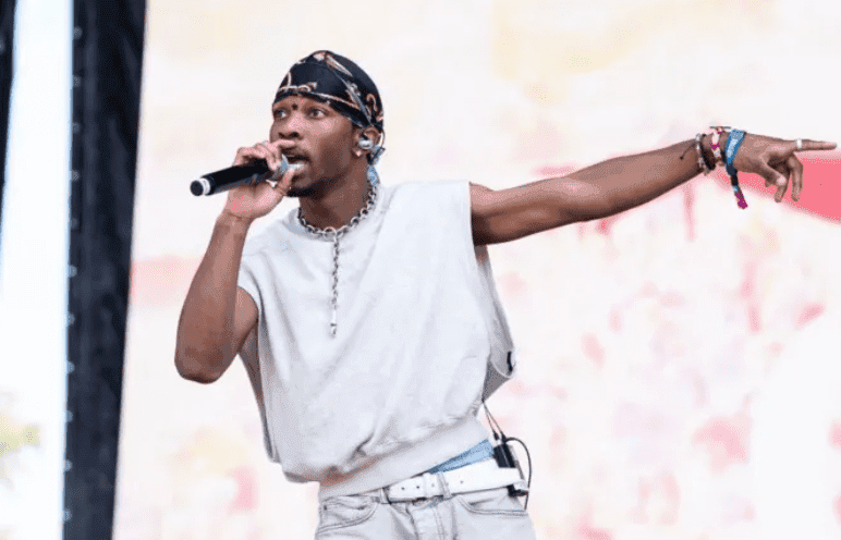 A body discovered in a D4VD-registered vehicle was recognised as a missing t ...